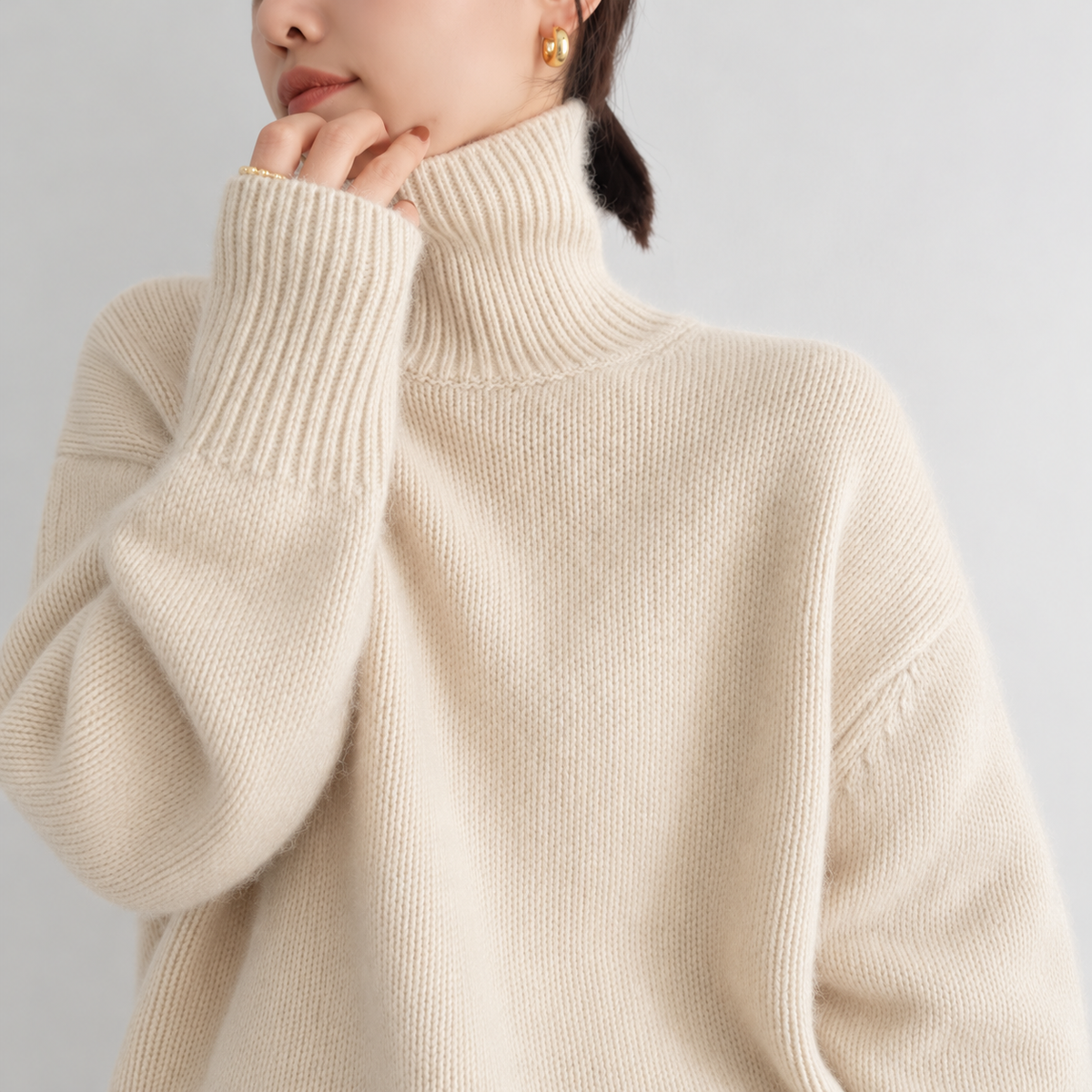 Bianca | Women's Oversized Turtleneck Sweater